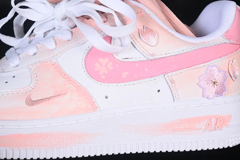 All categories Nk Air Force 1 Air Force series Nk Air Force 1 Low Air Force low-top Nike Air Force 1'07 Low "Spring Wild Cherry Prelude" Hand-painted graffiti Haruno Sakura Air Force 1 low-top casual sneakers FB8971-007
